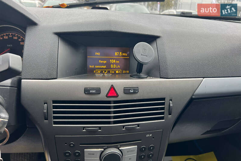 Хэтчбек Opel Astra 2005 в Ивано-Франковске