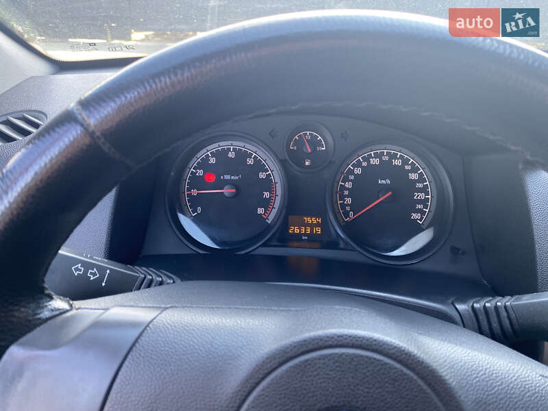 Универсал Opel Astra 2004 в Шепетовке