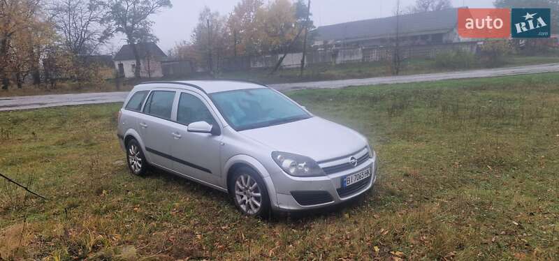 Универсал Opel Astra 2005 в Оболони