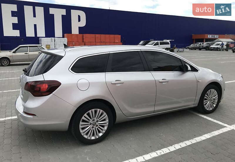 Opel Astra 2013 Opel Astra 2013