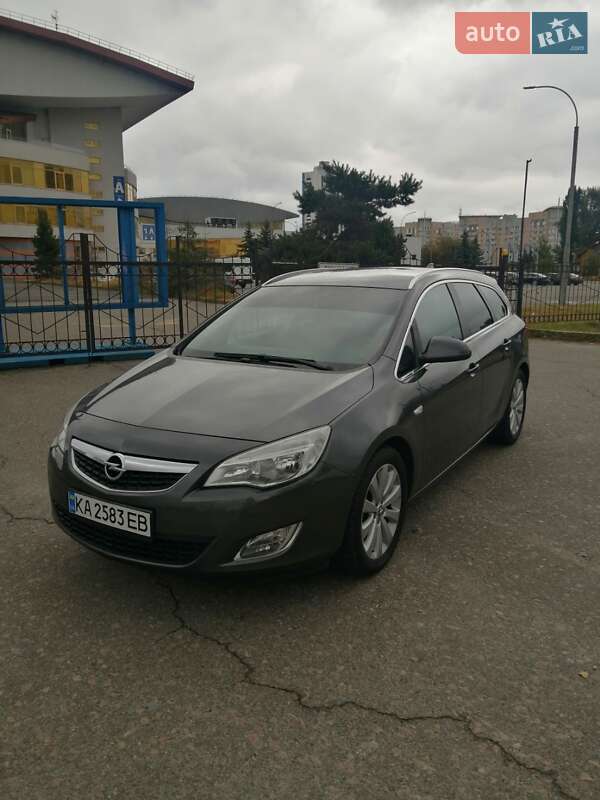 Универсал Opel Astra 2011 в Киеве фото Универсал Opel Astra 2011 в Киеве
