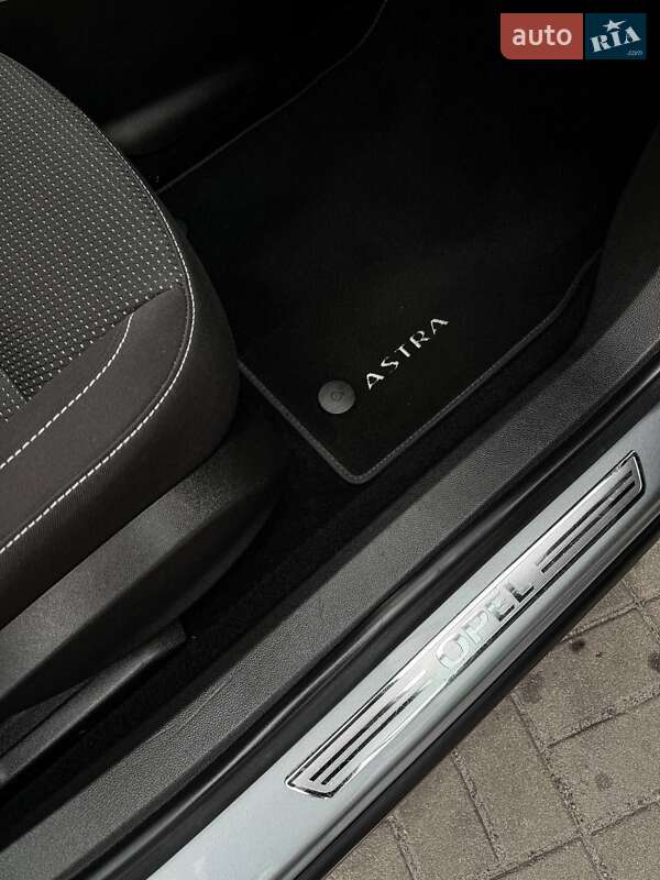 Хэтчбек Opel Astra 2010 в Черкассах