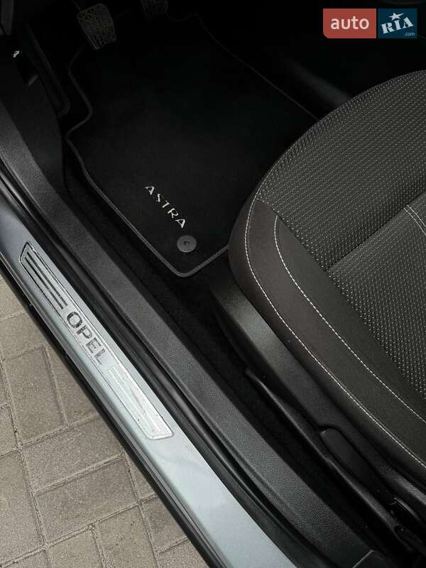 Хэтчбек Opel Astra 2010 в Черкассах