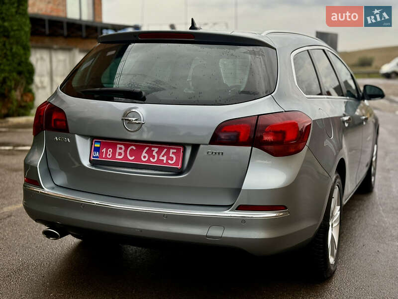 Универсал Opel Astra 2013 в Ровно фото 8 Универсал Opel Astra 2013 в Ровно