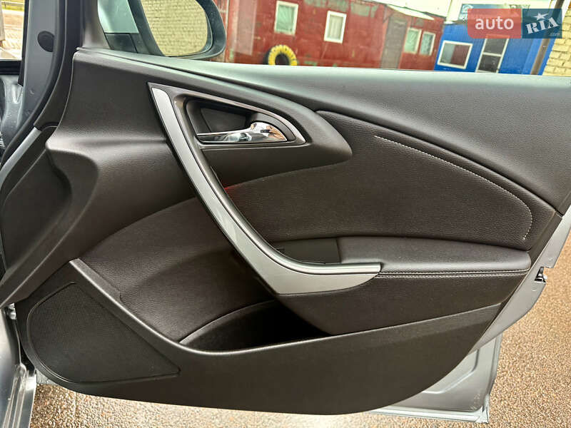 Универсал Opel Astra 2013 в Ровно фото 28 Универсал Opel Astra 2013 в Ровно