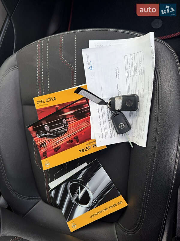Универсал Opel Astra 2013 в Умани