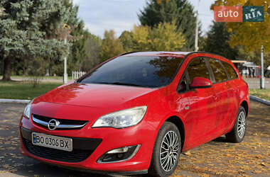 Универсал Opel Astra 2013 в Ровно