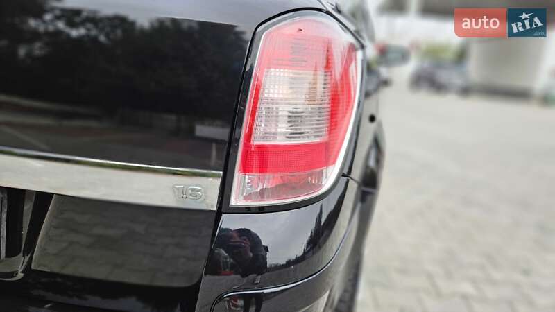 Універсал Opel Astra 2008 в Вінниці