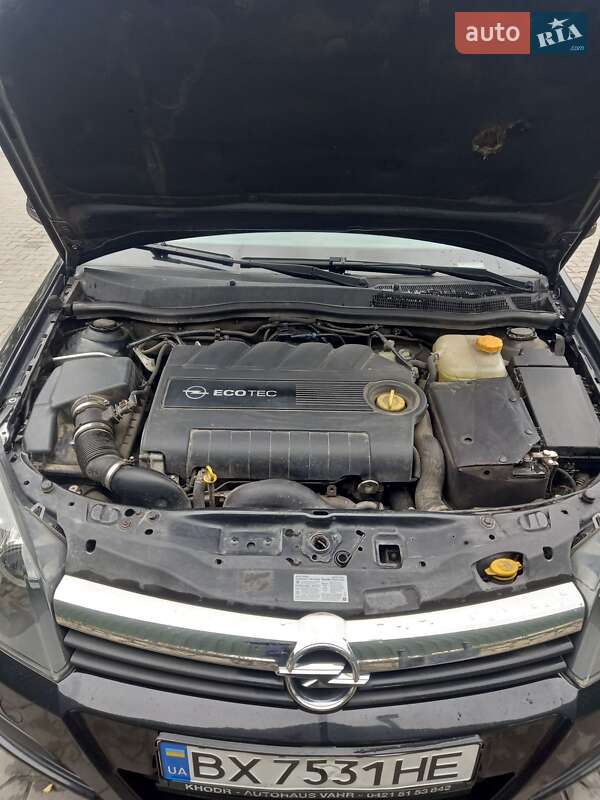 Универсал Opel Astra 2006 в Волочиске