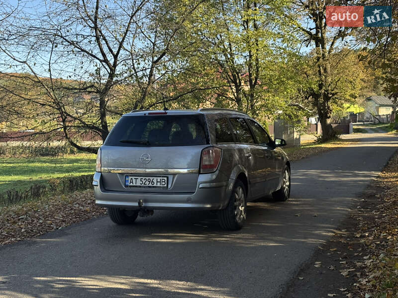 Универсал Opel Astra 2007 в Ивано-Франковске