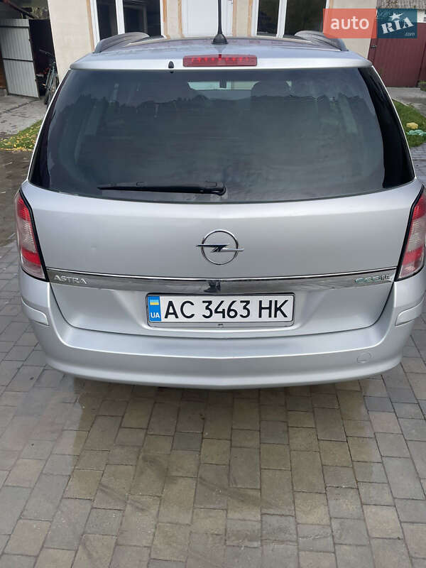 Универсал Opel Astra 2010 в Шацке фото 5 Универсал Opel Astra 2010 в Шацке