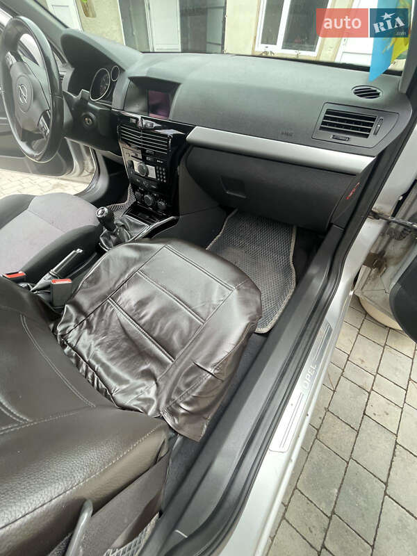 Универсал Opel Astra 2010 в Шацке фото 19 Универсал Opel Astra 2010 в Шацке