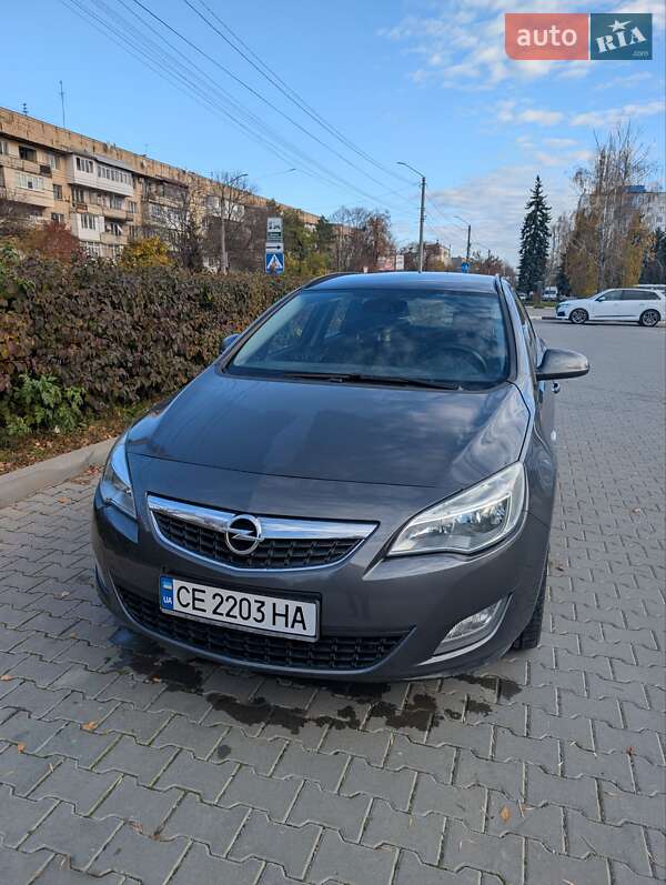 Opel Astra 2011 Opel Astra 2011