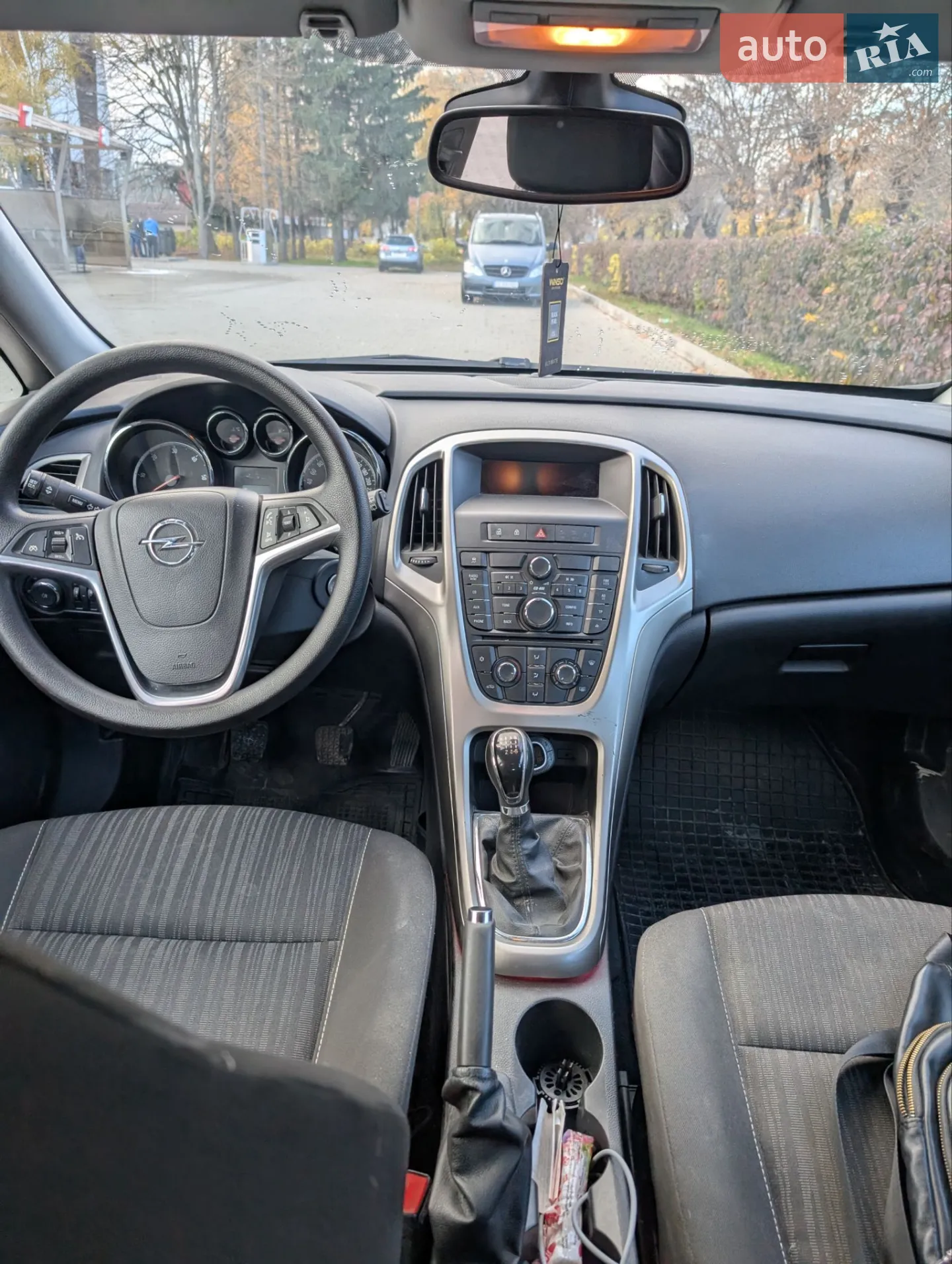 2011 Opel Astra - мініатюра 18