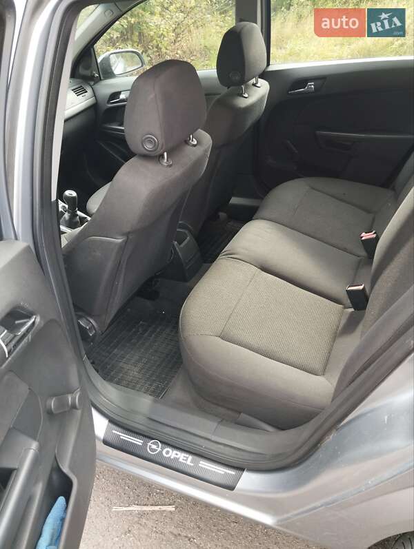 Универсал Opel Astra 2006 в Самборе фото 31 Универсал Opel Astra 2006 в Самборе