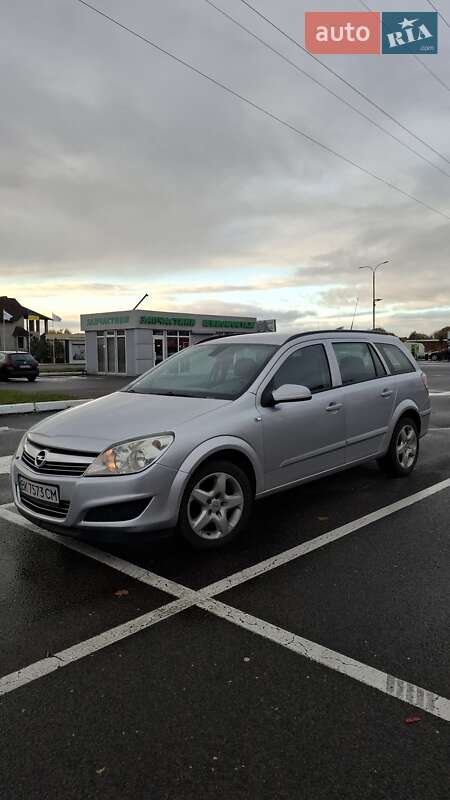 Універсал Opel Astra 2008 в Луцьку