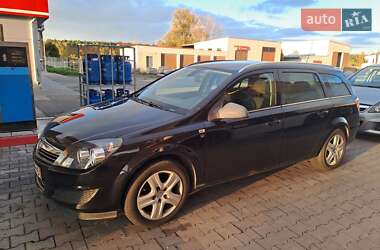 Универсал Opel Astra 2010 в Виннице