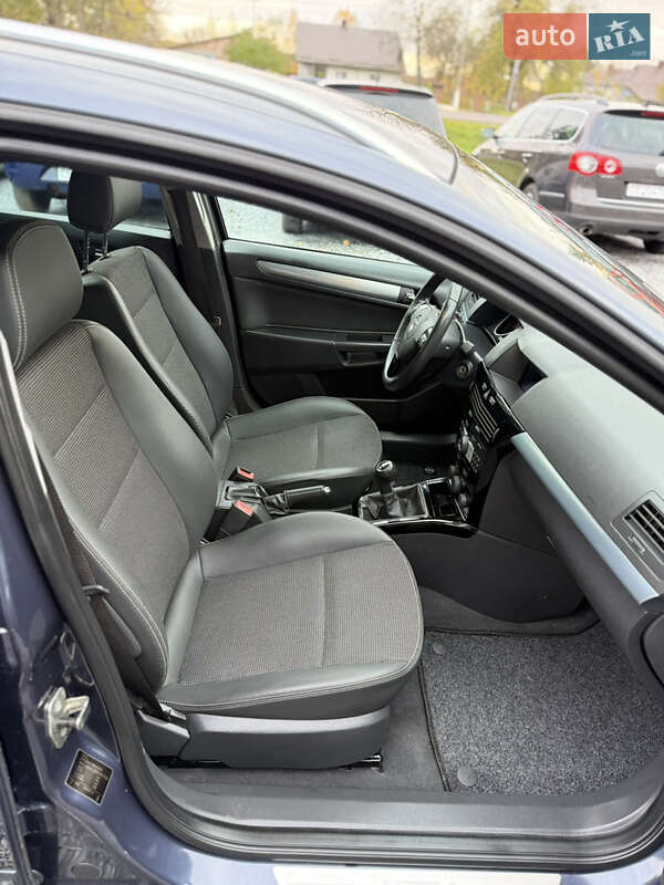 Универсал Opel Astra 2009 в Луцке фото 100 Универсал Opel Astra 2009 в Луцке