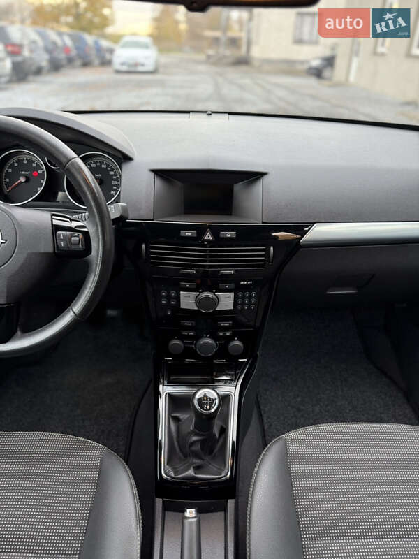 Универсал Opel Astra 2009 в Луцке фото 110 Универсал Opel Astra 2009 в Луцке