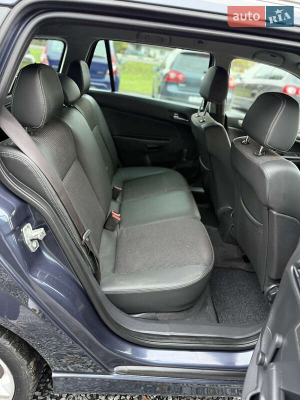 Универсал Opel Astra 2009 в Луцке фото 114 Универсал Opel Astra 2009 в Луцке