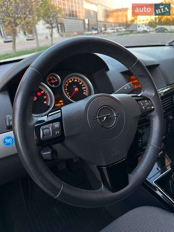 Універсал Opel Astra 2011 в Луцьку фото 21 Універсал Opel Astra 2011 в Луцьку