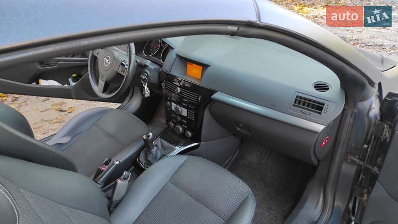 Кабриолет Opel Astra 2007 в Запорожье фото 11 Кабриолет Opel Astra 2007 в Запорожье
