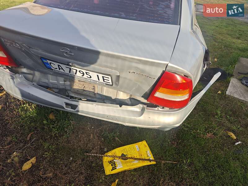 Седан Opel Astra 2006 в Шполі фото 4 Седан Opel Astra 2006 в Шполі