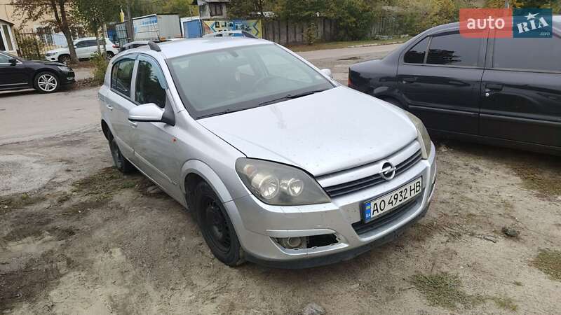 Хетчбек Opel Astra 2003 в Броварах фото 5 Хетчбек Opel Astra 2003 в Броварах