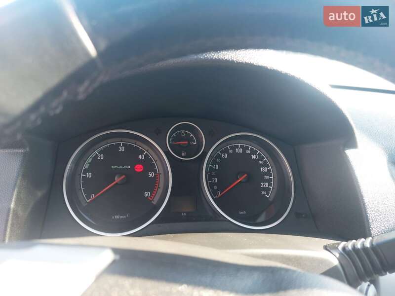 Універсал Opel Astra 2009 в Кам'янець-Подільському фото 4 Універсал Opel Astra 2009 в Кам'янець-Подільському