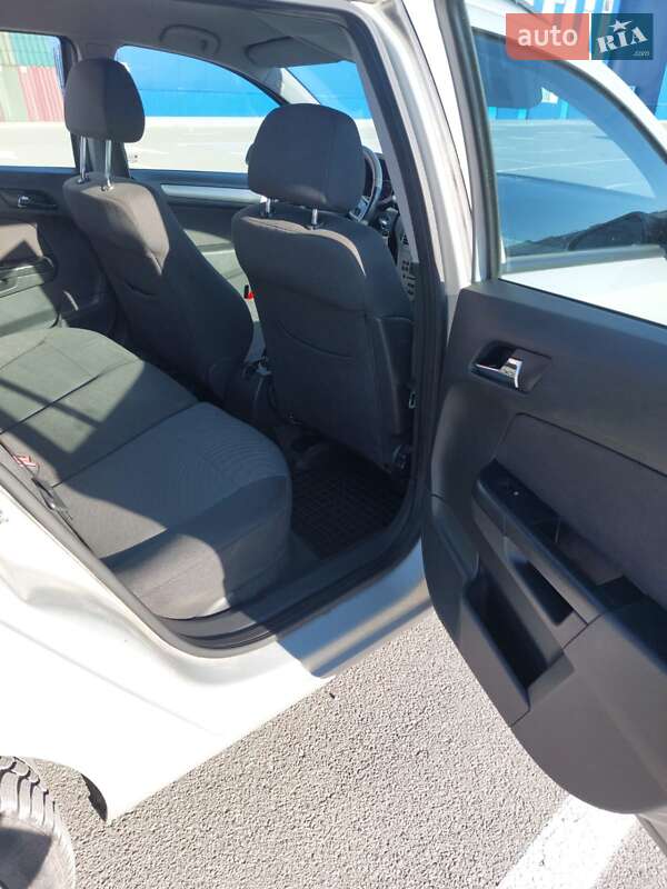 Універсал Opel Astra 2009 в Кам'янець-Подільському фото 6 Універсал Opel Astra 2009 в Кам'янець-Подільському