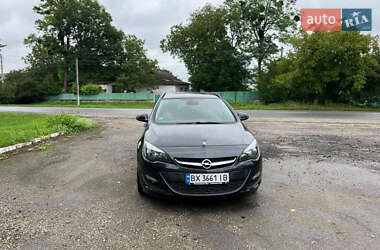 Универсал Opel Astra 2014 в Чемеровцах