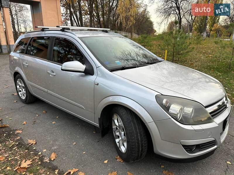 Універсал Opel Astra 2005 в Ватутіному