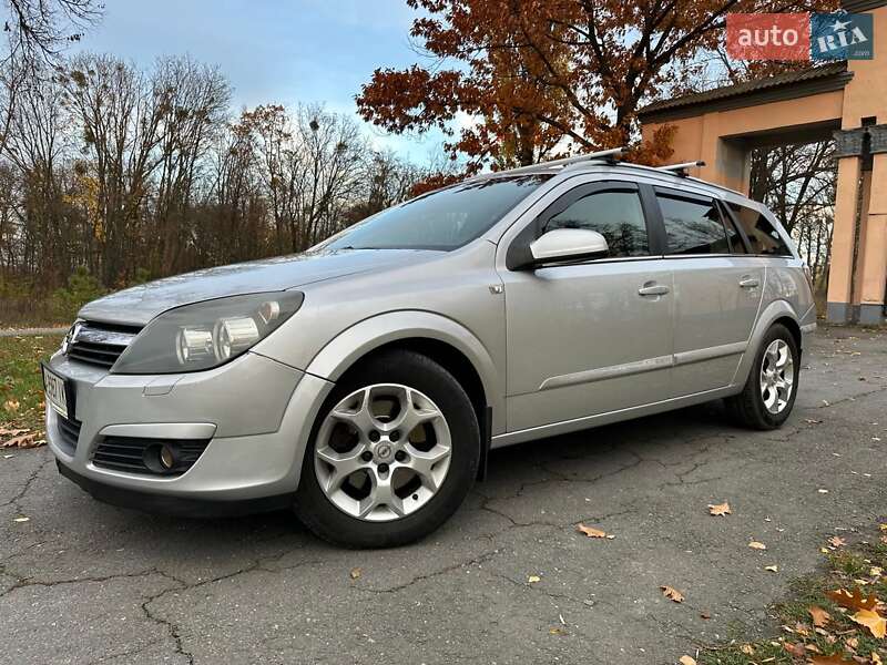 Універсал Opel Astra 2005 в Ватутіному