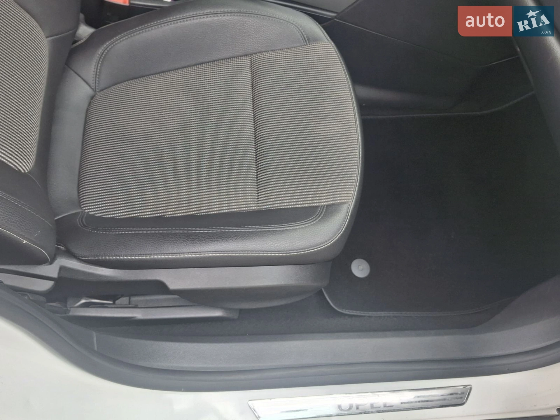 2012 Opel Astra - мініатюра 48