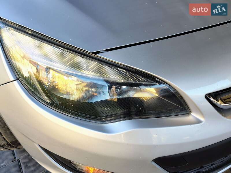 Универсал Opel Astra 2014 в Бориславе фото 13 Универсал Opel Astra 2014 в Бориславе