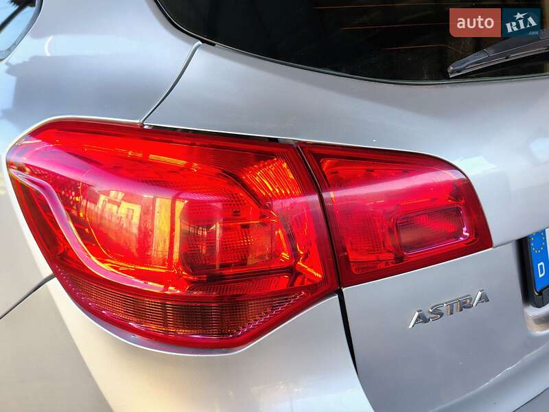 Универсал Opel Astra 2014 в Бориславе фото 43 Универсал Opel Astra 2014 в Бориславе