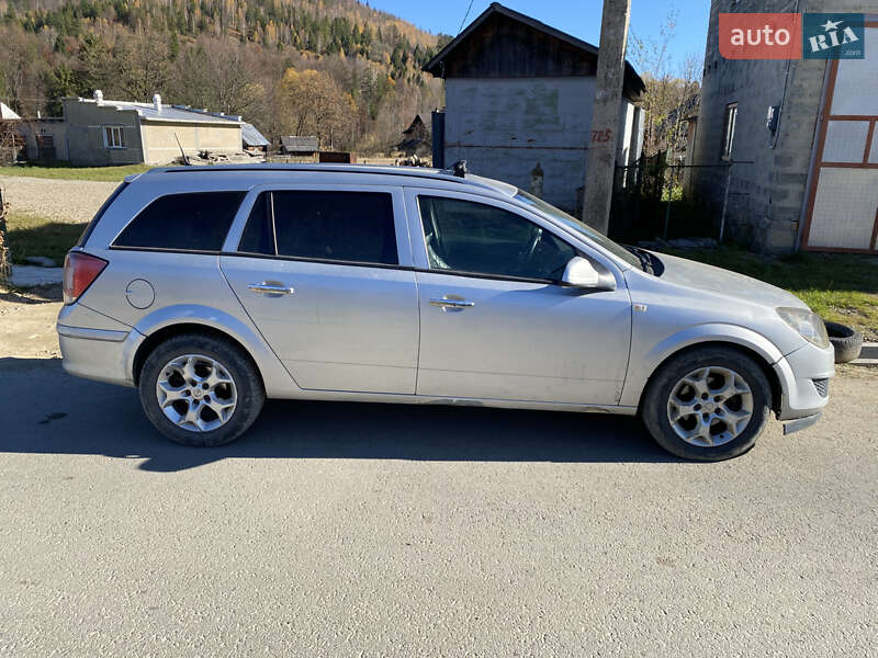 Універсал Opel Astra 2011 в Косові фото 5 Універсал Opel Astra 2011 в Косові