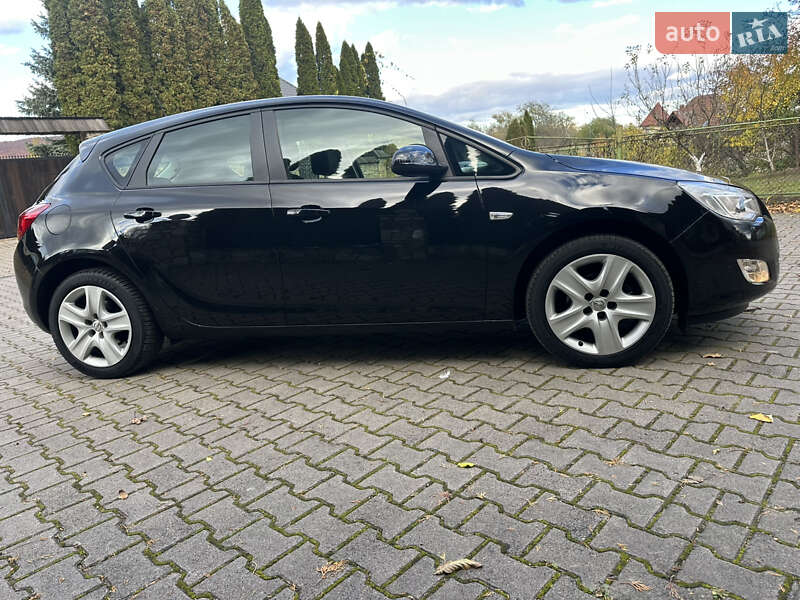 Хэтчбек Opel Astra 2010 в Надворной фото 38 Хэтчбек Opel Astra 2010 в Надворной