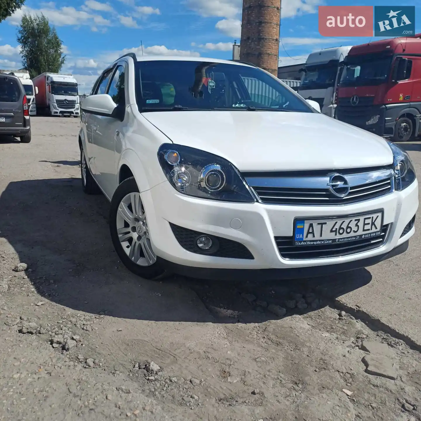2010 Opel Astra - мініатюра 11