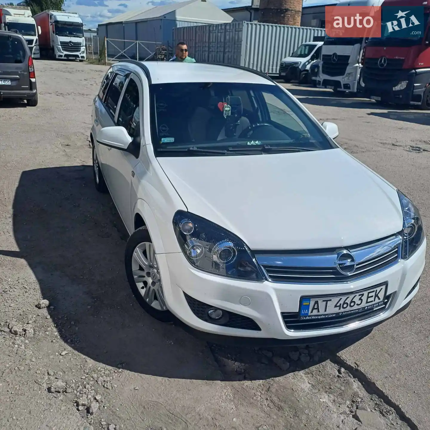2010 Opel Astra - мініатюра 10