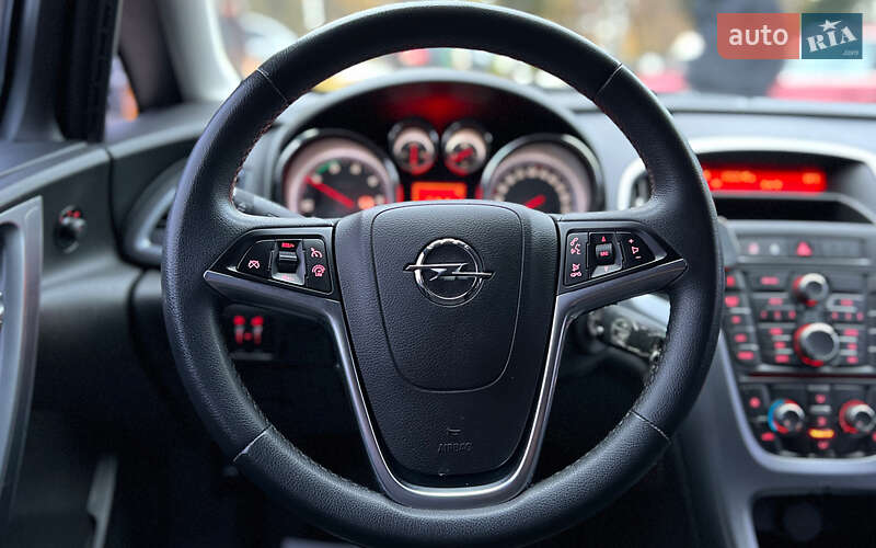 Универсал Opel Astra 2013 в Львове фото 11 Универсал Opel Astra 2013 в Львове