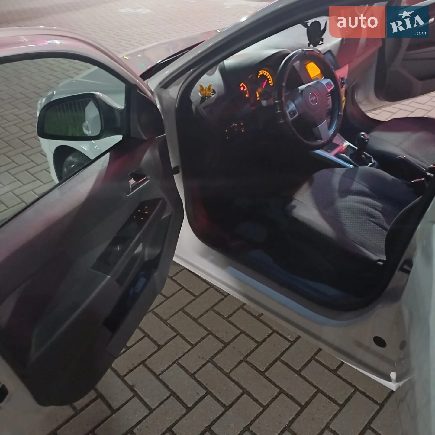 2010 Opel Astra - мініатюра 13