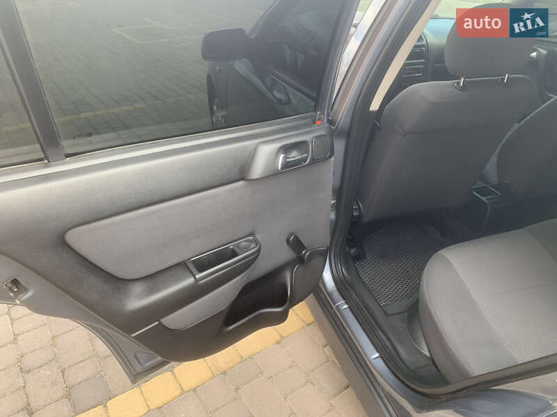 Седан Opel Astra 2007 в Теофиполе фото 8 Седан Opel Astra 2007 в Теофиполе