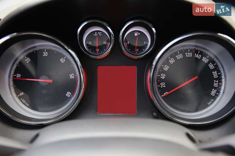 Універсал Opel Astra 2011 в Харкові