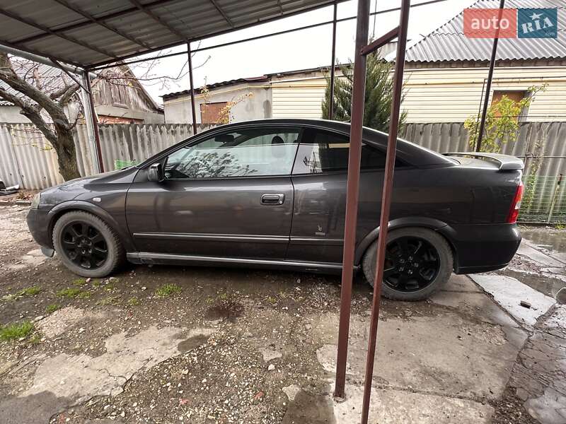 Купе Opel Astra 2001 в Павлограді