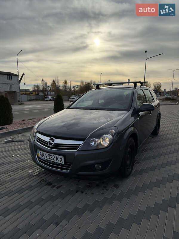 Универсал Opel Astra 2011 в Киеве фото 2 Универсал Opel Astra 2011 в Киеве