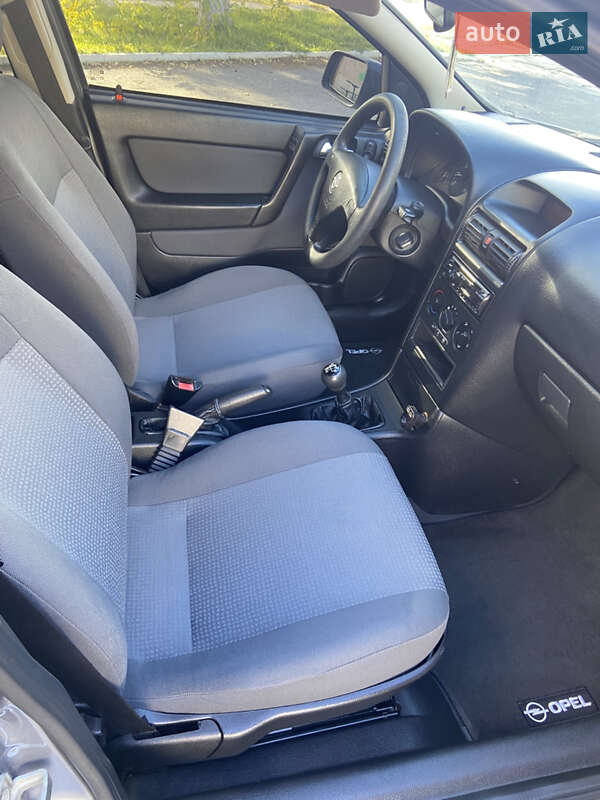 Седан Opel Astra 2008 в Новом Буге фото 10 Седан Opel Astra 2008 в Новом Буге
