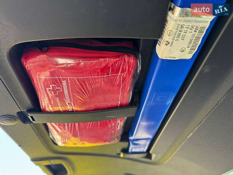 Универсал Opel Astra 2015 в Дрогобыче фото 141 Универсал Opel Astra 2015 в Дрогобыче