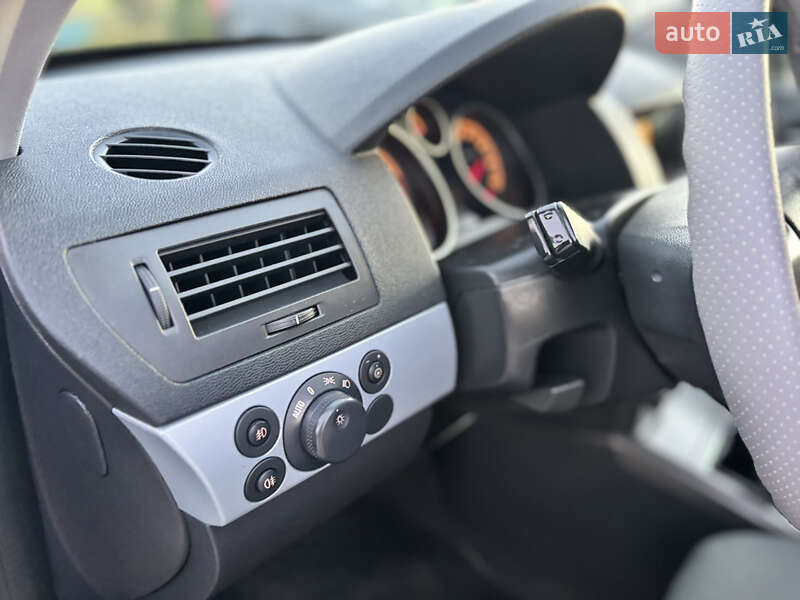 Универсал Opel Astra 2005 в Золочеве фото 46 Универсал Opel Astra 2005 в Золочеве