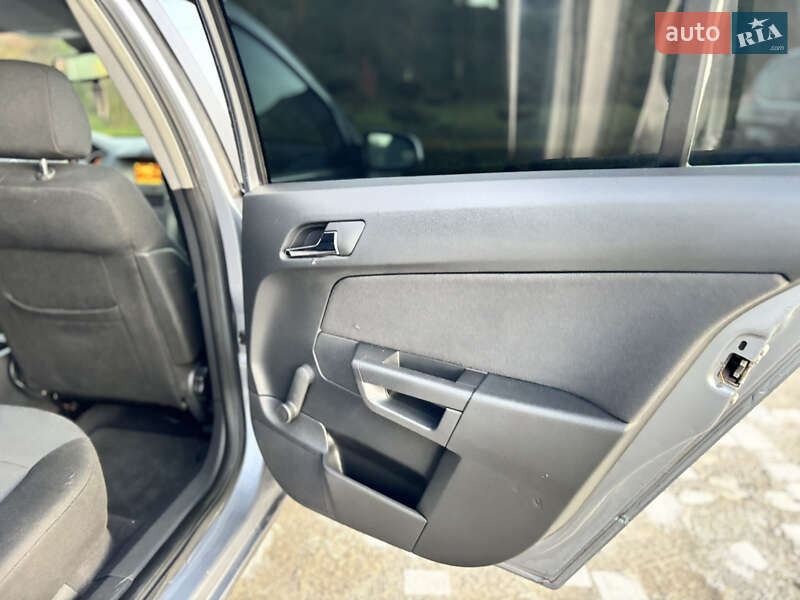Универсал Opel Astra 2005 в Золочеве фото 55 Универсал Opel Astra 2005 в Золочеве